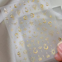 Autocollants Métalliques TSZS Luxe Or Lune Étoile Décorations Ongles Célestes Soleil Étoile Lune Auto-adhésifs pour Salon Vente en Gros
