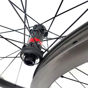 <span class=keywords><strong>Ruedas</strong></span> <span class=keywords><strong>de</strong></span> carbono <span class=keywords><strong>con</strong></span> freno <span class=keywords><strong>de</strong></span> disco para bicicleta <span class=keywords><strong>de</strong></span> <span class=keywords><strong>carretera</strong></span>, juego <span class=keywords><strong>de</strong></span> <span class=keywords><strong>ruedas</strong></span> <span class=keywords><strong>de</strong></span> carbono sin cámara, 700C, 40mm <span class=keywords><strong>de</strong></span> profundidad, 27 <span class=keywords><strong>de</strong></span> ancho, <span class=keywords><strong>con</strong></span> ejes <span class=keywords><strong>de</strong></span> freno <span class=keywords><strong>de</strong></span> disco <span class=keywords><strong>de</strong></span> bloqueo central - Product Image 6