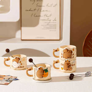 Vente en gros de nouvelles tasses en céramique Capybara de 300 ml, tasses mignonnes et créatives pour étudiants, tasses cadeaux d'anniversaire - Product Image 2