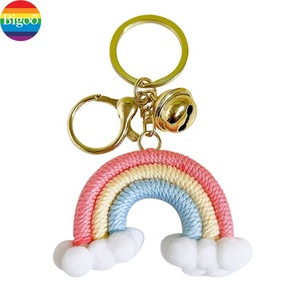 Ngọt Ngào Dễ Thương Len Cầu Vồng Đám Mây Keychain Handmade Cô Gái Nhẫn Chuông Thiết Kế Kim Loại Sang Trọng Keychain Cho Quà Tặng Và Khuyến Mãi - Product Image 3