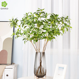 ต้นไม้จำลองพีเรียส จาโปนิกา ใบไม้เสมือนจริง ตกแต่งภายในบ้าน ห้องนั่งเล่น งานแต่งงาน - Product Image 5