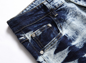 高品質 メンズ スリムフィット ジーンズ ヴィンテージ ヒップホップスタイル ジッパー装飾 ウォッシュ加工 ストレート ペンシルパンツ 織り込みプリント ウオモ ストリートウェア - Product Image 3