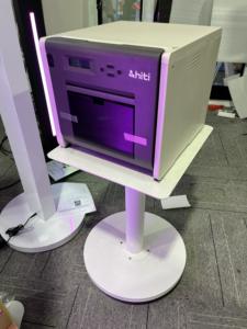 फोटो बूथ प्रिंटर स्टैंड dnp rx1 ds620 प्रिंटर फोटो हिटी 525l प्रिंटर कवर और ट्रे के साथ खड़ा है - Product Image 2