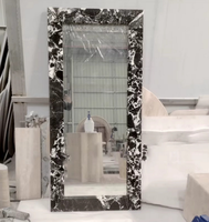 Miroir rectangulaire sur pied en pierre massif sur mesure, miroir mural pleine longueur pour la décoration intérieure de villas et d'hôtels