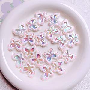 Nouveauté perles de papillon peintes à la main en vrac, accessoires Lucite en plastique acrylique mignon coloré pour chaînes de téléphone portable DIY - Product Image 5