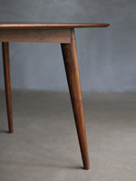 Table à manger ovale en bois massif de style nordique minimaliste moderne d'Amérique du Nord