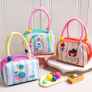 Linda Bolsa de Almuerzo Aislada y Portátil, Material de Poliéster, Diseño de Dibujos Animados con Hielo, Regalo para Trabajadores de Oficina - Product Image 1