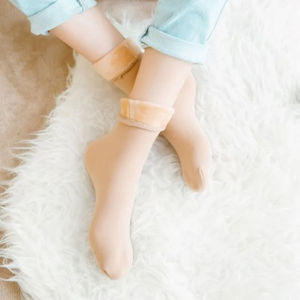 Wholesale Women's Winter Thick Insulation Short <b>Cashmere</b> <b>Socks</b> Nylon Snow Velvet Boot Solid Color High-quality Floor - Product Image 4