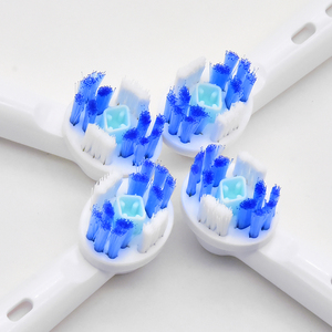 Nouvelles têtes de <span class=keywords><strong>brosse</strong></span> à dents électriques compatibles avec la brevetée <span class=keywords><strong>3D</strong></span> Pro <span class=keywords><strong>White</strong></span>, 4 pièces pour usage domestique - Product Image 6