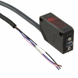 E3Z-LS63 2M โฟโตอิเล็กทริคเซนเซอร์อุตสาหกรรมแบบใหม่และของแท้ มีสินค้าในสต็อก - Product Image 1