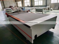 Prix usine Offre Spéciale nouveau 1625 couteau de coupe oscillant avec tête de fraisage CNC pour canapé en mousse Machine de découpe de travail Non métallique