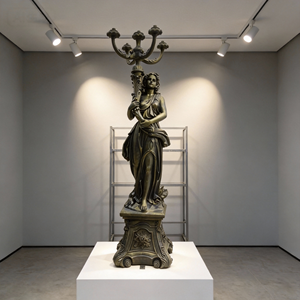 Support de lampe en laiton rétro européen en forme de déesse |   Meuble sur pied forgé à la main avec finition antique, personnalisation taille/couleur, pour hôtel - Product Image 5