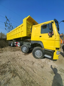 Sinotruk Howo 6x4 10 roues 371hp camion à benne basculante camions machines d'occasion avec pompe moteur portant 20000kg poids 0-2000 heures - Product Image 4