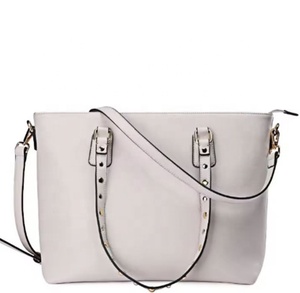 Vente en gros de sacs à main en cuir artificiel personnalisés de luxe pour femmes, fermeture ouverte avec motif de lettres pour dames - Product Image 2