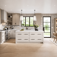 Ensemble d'armoires de cuisine de style farmhouse transitionnel du Vermont, armoire murale personnalisée en taupe chaud, armoire à étagères ouvertes
