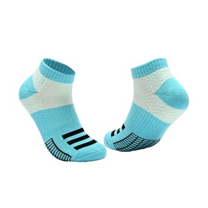 Chaussettes de sport pour hommes en gros, logo personnalisé, coton respirant, course à pied, cyclisme, marathon, basketball, coussin épais, maintien de la cheville - Product Image 4