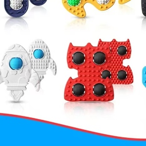 Tapis de massage par acupression doux pour les pieds, modèle de produits et accessoires de sport et de fitness - Product Image 3