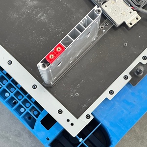 <span class=keywords><strong>Plaque</strong></span> d'extrémité de module de batterie EV |   Isolation thermique haute tension et dissipation de chaleur - Product Image 3