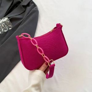 Sac de rangement sous le bras simple et de haute qualité pour étudiantes et femmes – Vente en gros - Product Image 4