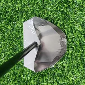 <span class=keywords><strong>Putter</strong></span> de <span class=keywords><strong>golf</strong></span> équilibré à technologie Zero Torque, avec vis de réglage du poids de la tête et housse de protection - Product Image 1