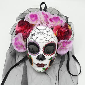 หน้ากากสีชมพูวาดด้วยมือพร้อมดอกไม้สไตล์หัวกะโหลกงานปาร์ตี้หน้ากากฮาโลวีน - Product Image 2