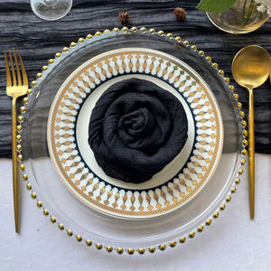 Serviettes en lin jetables élégantes et modernes faites à la main brodées durables pour la décoration de table de mariage - Product Image 3