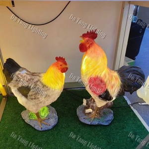Lámpara Decorativa LED para Exteriores con Diseño de Gallo, de Fibra de Vidrio, IP65, para Proyectos de Paisajismo y Festivales - Product Image 2