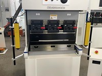 Paramètres techniques de la presse plieuse électrique pure EP 8T/400