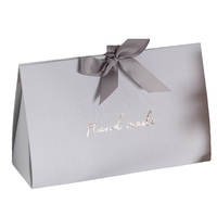 Boîte Cadeau de Mariage et Fiançailles Haute Couture, Boîte à Bonbons Triangulaire, Embossage, Laminage Mat, Revêtement UV, Caractéristiques Recyclables