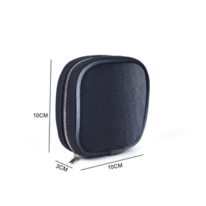Trousse à cosmétiques de voyage personnalisée sacs-cadeaux portables à fermeture à glissière à la mode pochette de transport avec crochet pour boucles d'oreilles pour les petites entreprises - Product Image 6