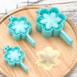 Molde para bolas de masa hervida OEM corazón mariposa flor forma DIY fabricante de bolas de masa hervida prensa Dumpling Pie <span class=keywords><strong>Ravioli</strong></span> molde accesorios para hornear - Product Image 2
