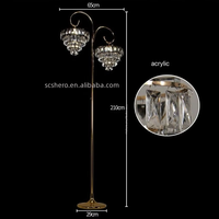 Lampe sur pied de luxe moderne en acrylique et cristal LED, alimentée par courant alternatif, pour accessoires de mariage, décoration de fête et centre de table, personnalisable