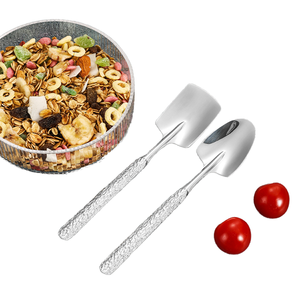 Cuillère à dessert en acier inoxydable 304 martelée, tête carrée moderne, cuillère à glace, poli miroir pour les occasions de fête - Product Image 4