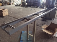 Scie à découper manuelle à tête unique pour fenêtres et portes profilés en aluminium 45 à 90 degrés utilisée pour la fabrication de fenêtres et de portes en aluminium