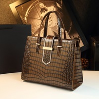 2025 nouvelle mode femmes bandoulière sac fourre-tout grande capacité motif Crocodile fermeture à glissière rétro maman sac d'affaires