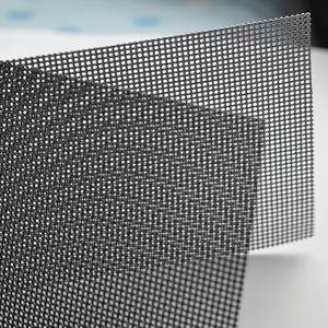 Nouveau design en gros de treillis métallique en acier inoxydable, armure toile, écran de fenêtre occultant pour la coupe personnalisée en alliage d'aluminium - Product Image 1