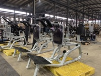 Máquina de Sentadillas Hack, Equipo de Gimnasio Comercial, Rack de Sentadillas Super Delt de Alta Calidad Pearl Delt