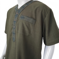 2025 Maroc Style Modeste Homme Thobe RT Tissu avec Manches Courtes Usine Vente Directe pour les Hommes Musulmans en Saison de Printemps