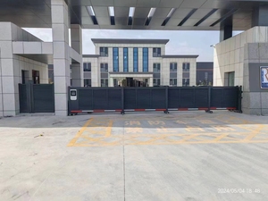 Входные главные раздвижные ворота, надежная конструкция, усовершенствованная телескопическая Выдвижная Промышленная Электрическая система безопасности подъездных ворот - Product Image 6