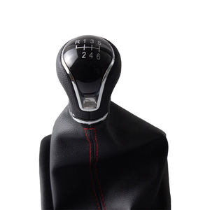 Pommeau de levier de vitesse Offre Spéciale 5 6 vitesses pour <span class=keywords><strong>Seat</strong></span> <span class=keywords><strong>Leon</strong></span> III MK3 2012-2020 pommeau de vitesse de voiture avec couvercle de botte en cuir noir - Product Image 4