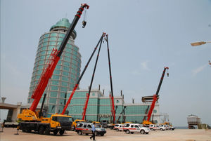 รถเครนไฮดรอลิก STC600T5 ขนาด 60 ตัน สำหรับงานยกหนักและโครงการก่อสร้าง - Product Image 6