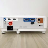 Proyector BenQ MX560C DLP para Negocios, Educación y Conferencias, Compatible con 3D, Resolución 1080P, 3800 Lúmenes, HDR, Ligero, Auténtico, de Largo Alcance