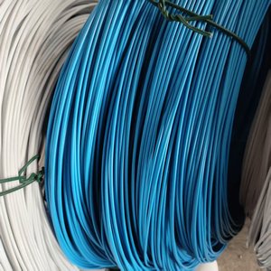 Fil <span class=keywords><strong>enduit</strong></span> de PVC de vente chaude pour les cages soudées finies de fil de PVC grillage galvanisé par forme de trou carré - Product Image 1