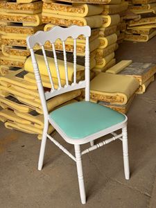 Sedia da matrimonio senza braccioli Good <span class=keywords><strong>Mate</strong></span> all'ingrosso, impilabile, in metallo dorato, modello Napoleon, per sala da pranzo, in vendita - Product Image 2