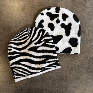 Mũ len dệt jacquard tùy chỉnh họa tiết bò, mũ beanie hip hop mùa đông có logo tùy chỉnh, mũ beanie màu trắng - Product Image 1
