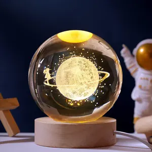 JAIYI lampu meja kristal dasar kayu, dekorasi Desktop kaca bola kristal 3D LED Planet kreatif