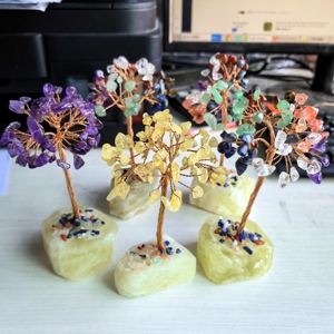 Nuova moda di tendenza naturale fatto a mano sette Chakra gemme chips aumentano energia pietre ghiaia albero con Gaia per <span class=keywords><strong>souvenir</strong></span> - Product Image 3