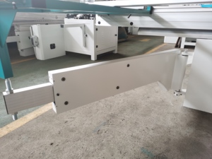 Scie à table coulissante 2800 mm pour le travail du bois, machine à scier motorisée, prix compétitif - Product Image 6