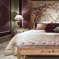 Ensemble de meubles de chambre à coucher peinture à la main de luxe design floral moderne classique élégant lit de chambre à coucher principale d'hôtesse