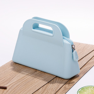 กระเป๋าถือซิลิโคนกันน้ำ กระเป๋าเครื่องสำอางซิลิโคน ขายตรงจากโรงงาน - Product Image 3